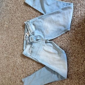 Hollister light wash skinny jeans no rips